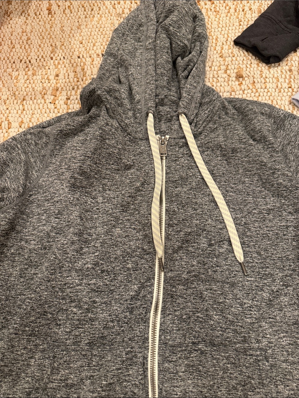 Vuori Halo Performance Hoodie - Picture 4 of 4